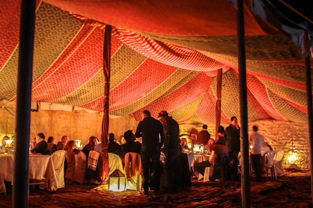 Camp Mars Hotell Douz Exteriör bild